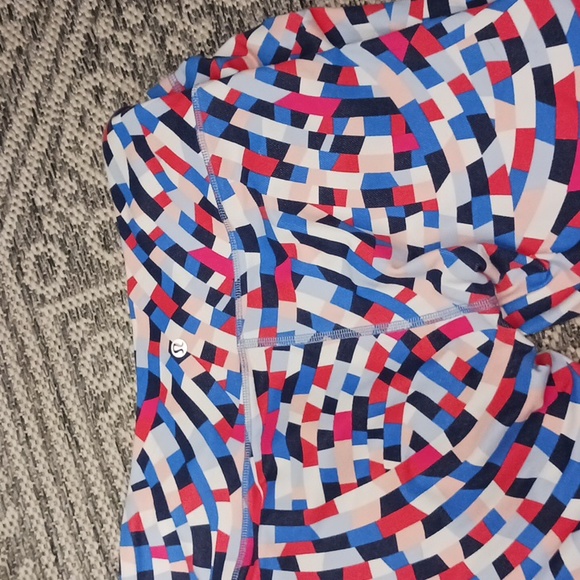 lululemon wunder under crop legging ||| capoeira size 10 - Picture 4 of 6